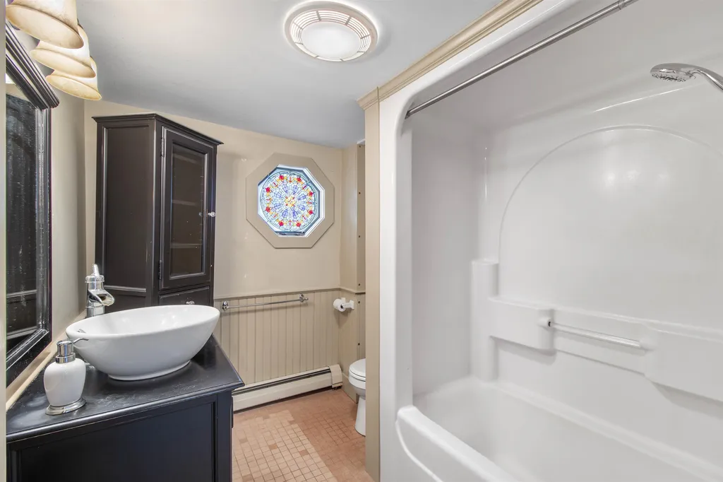 24 Morrill Road Canterbury NH 03224