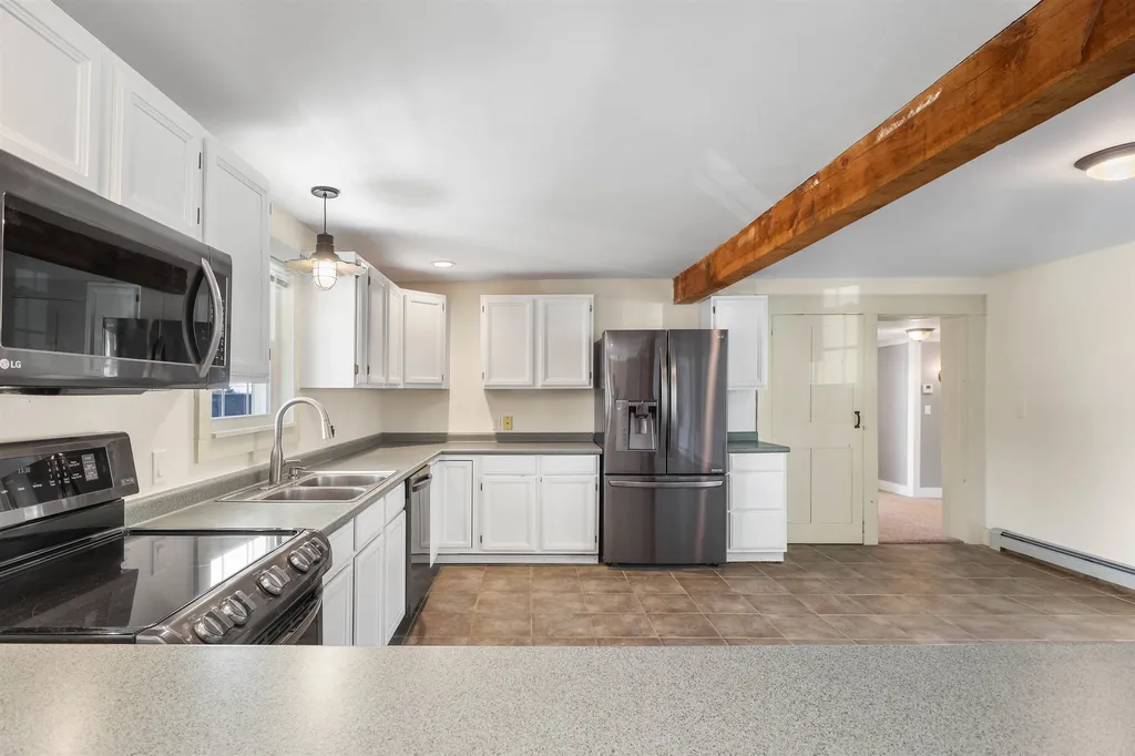 24 Morrill Road Canterbury NH 03224