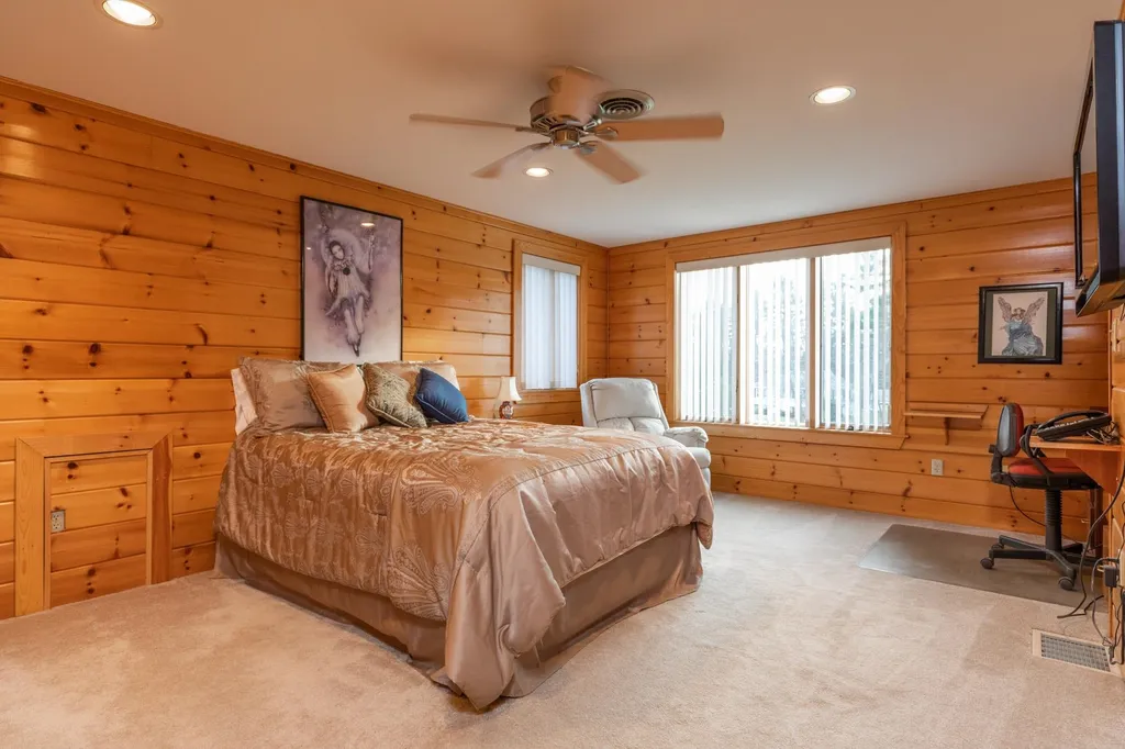 6 Drake Drive Greenland NH 03840