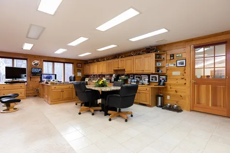 6 Drake Drive Greenland NH 03840