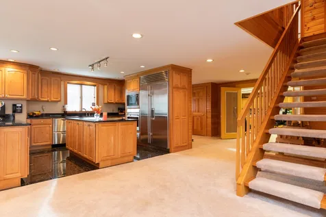 6 Drake Drive Greenland NH 03840