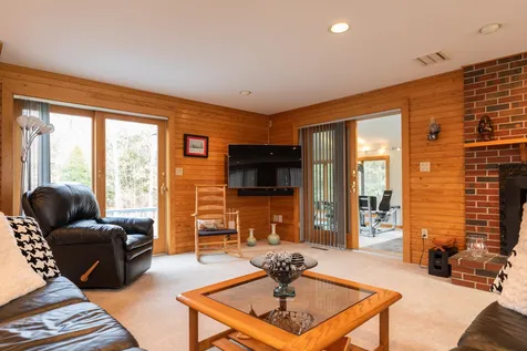 6 Drake Drive Greenland NH 03840