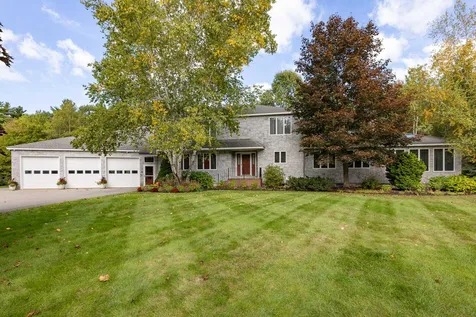 6 Drake Drive Greenland NH 03840
