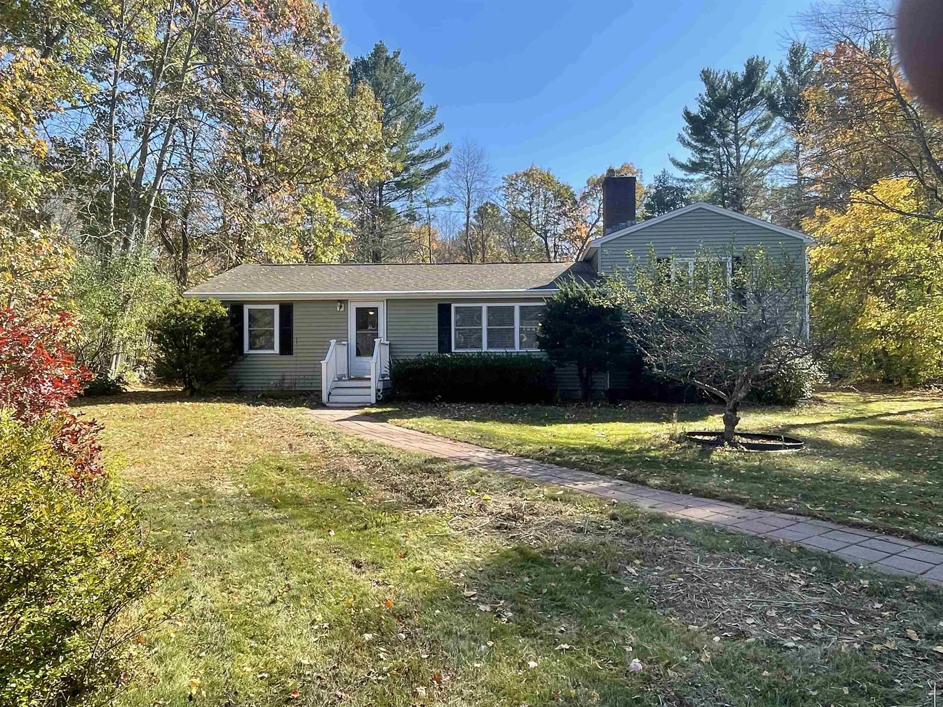 21 Griffin Road Londonderry NH 03053