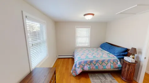 21 Griffin Road Londonderry NH 03053