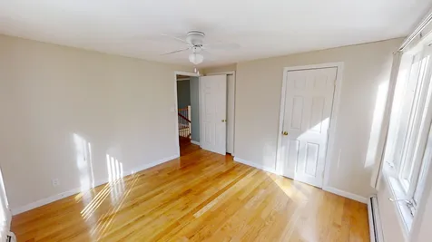 21 Griffin Road Londonderry NH 03053