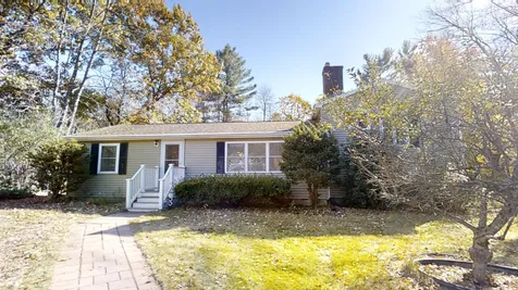 21 Griffin Road Londonderry NH 03053