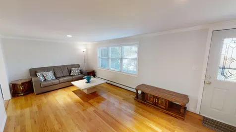 21 Griffin Road Londonderry NH 03053