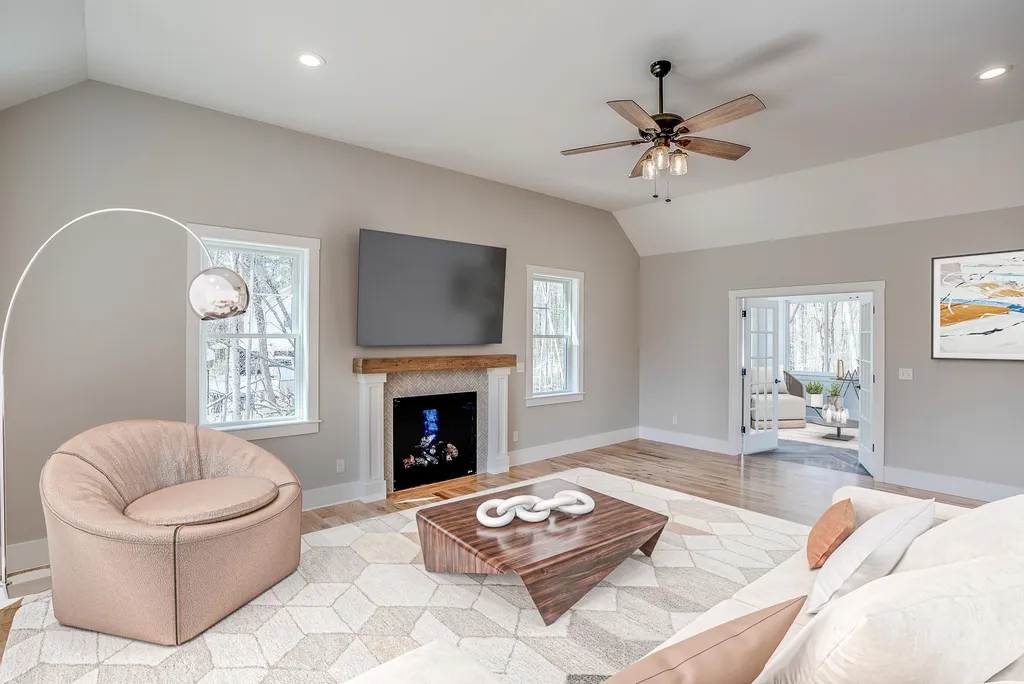4 Powder Mill Road Exeter NH 03833