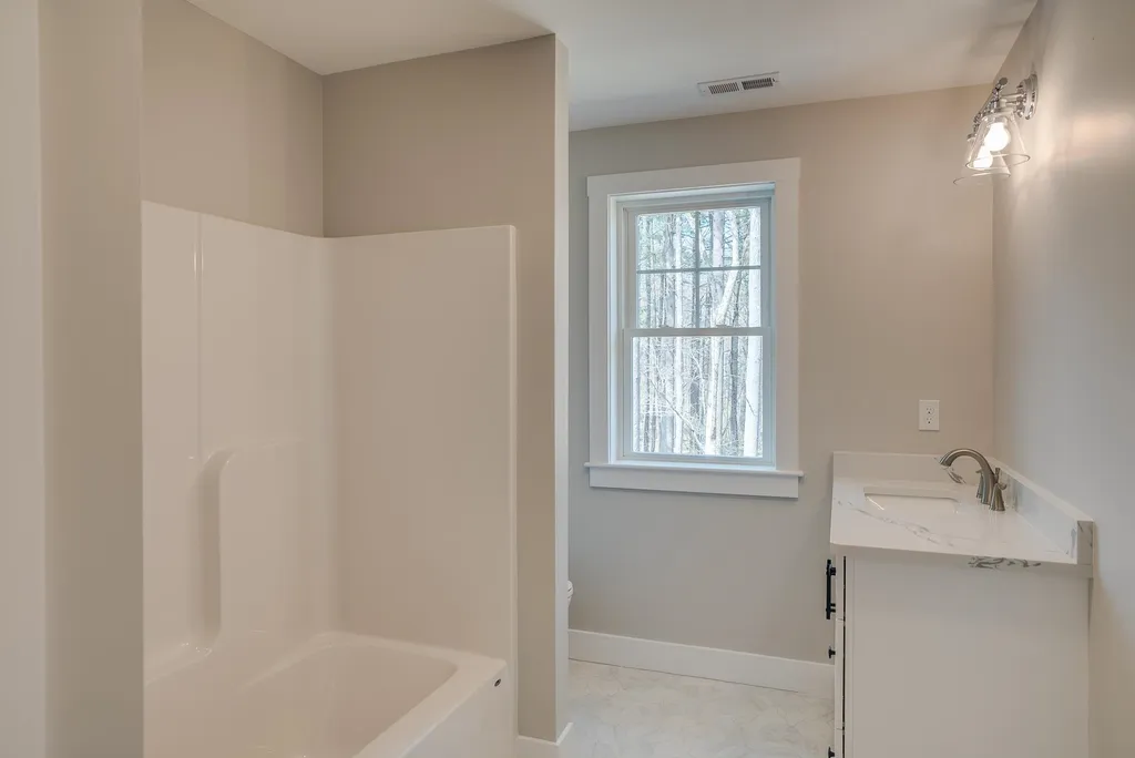 4 Powder Mill Road Exeter NH 03833