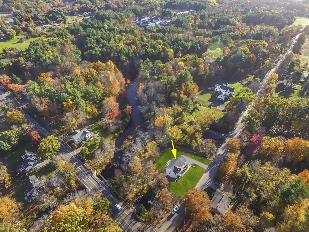4 Powder Mill Road Exeter NH 03833