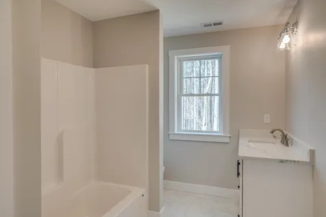 4 Powder Mill Road Exeter NH 03833