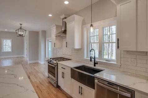 4 Powder Mill Road Exeter NH 03833