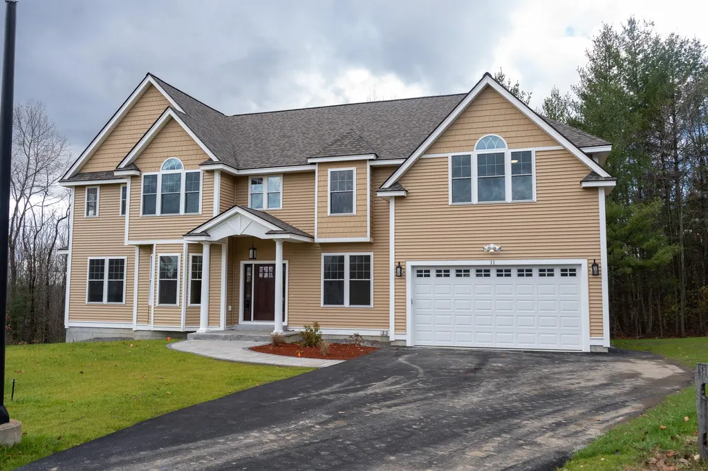 11 Nirvana Drive Salem NH 03079