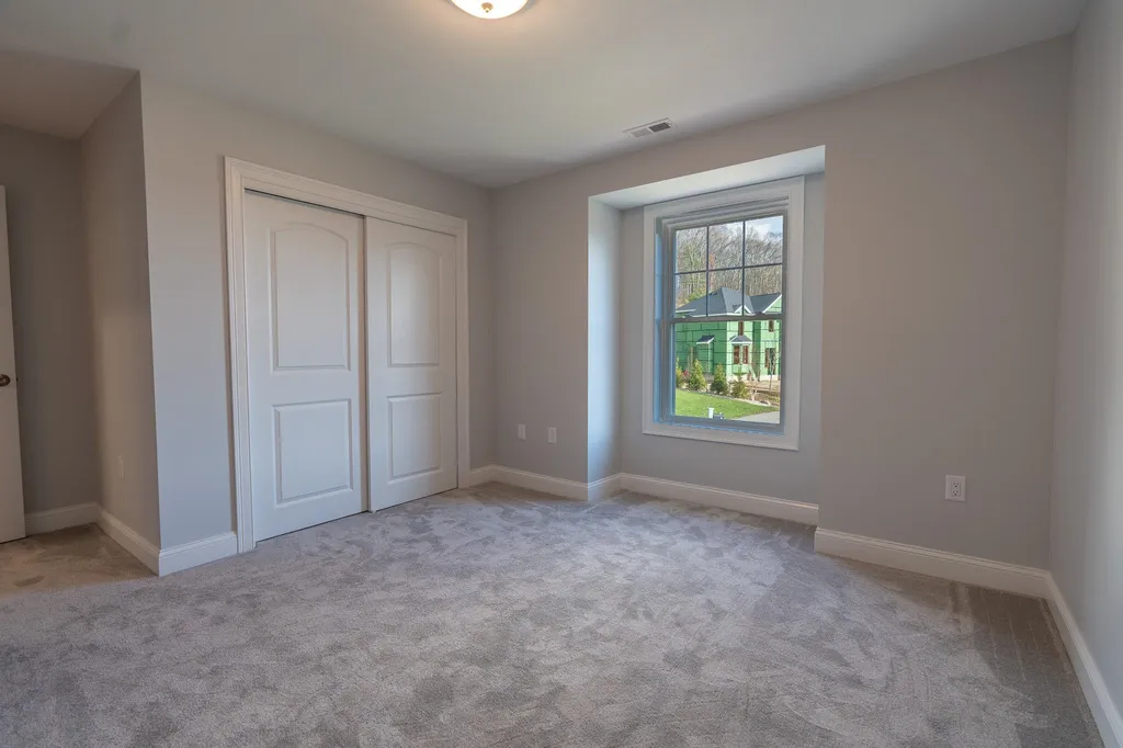 11 Nirvana Drive Salem NH 03079