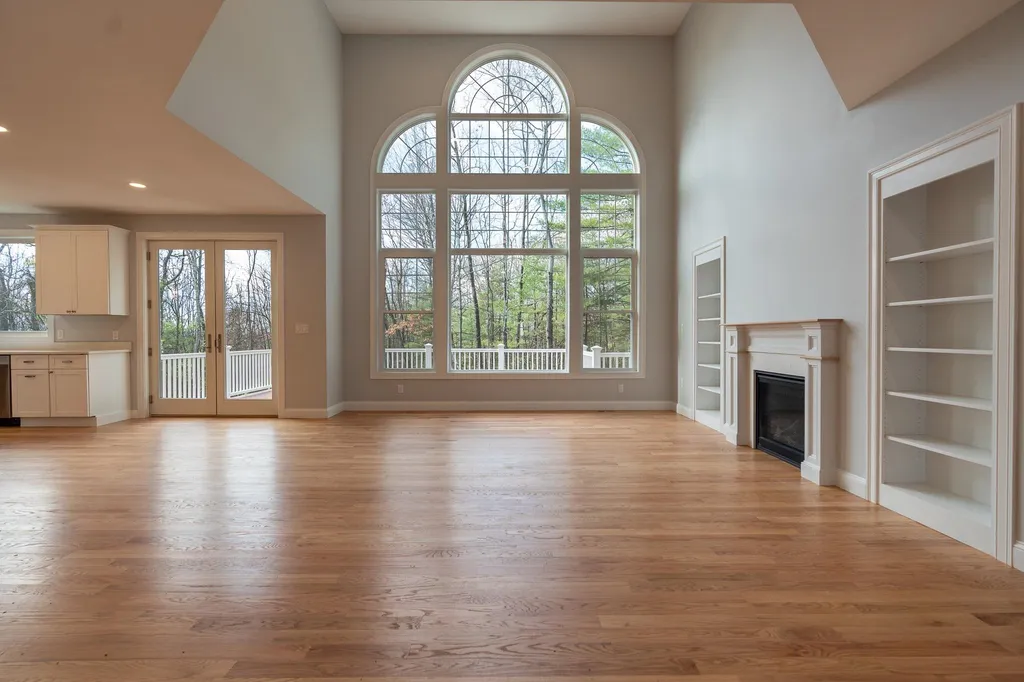 11 Nirvana Drive Salem NH 03079