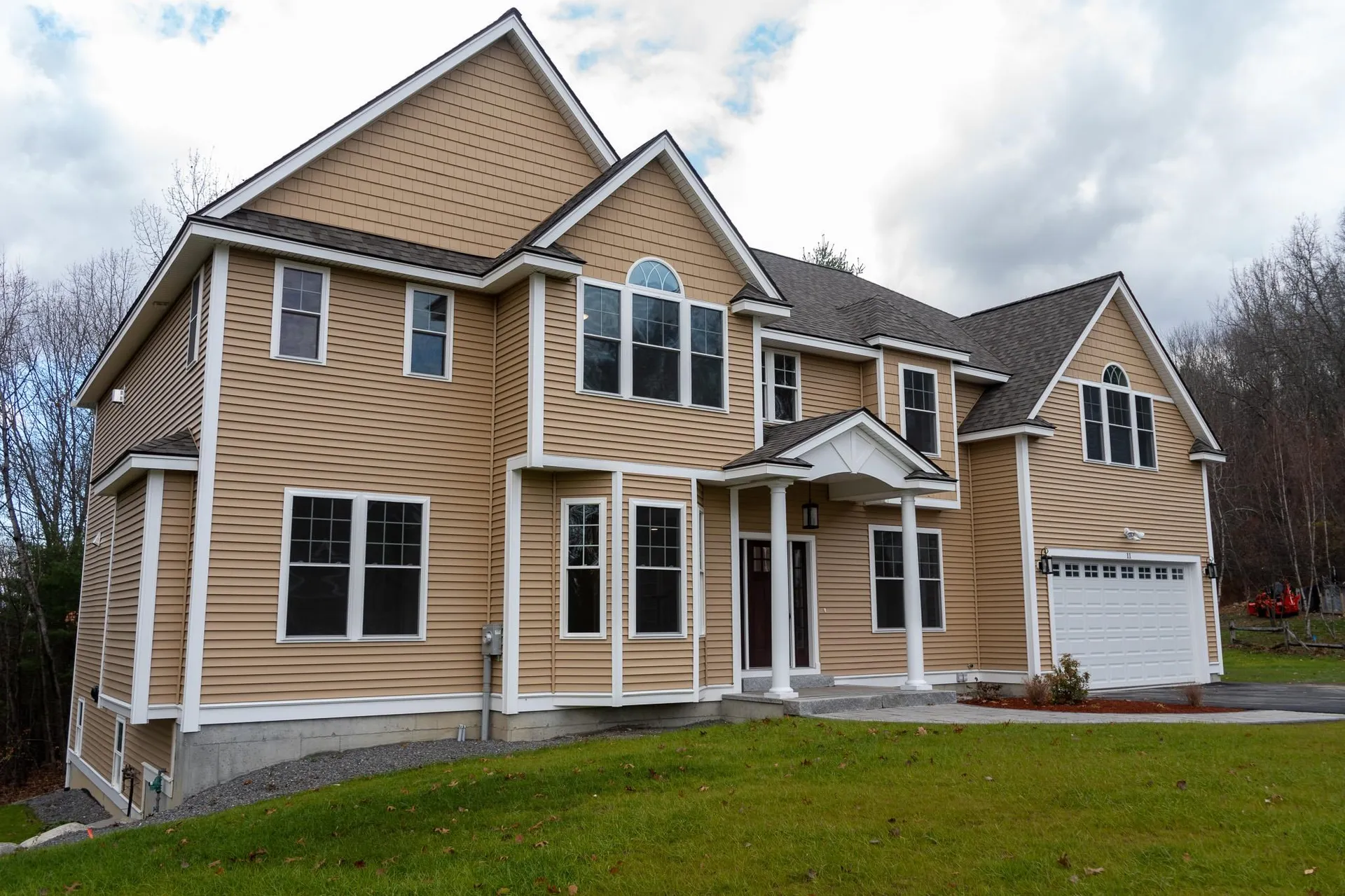 11 Nirvana Drive Salem NH 03079