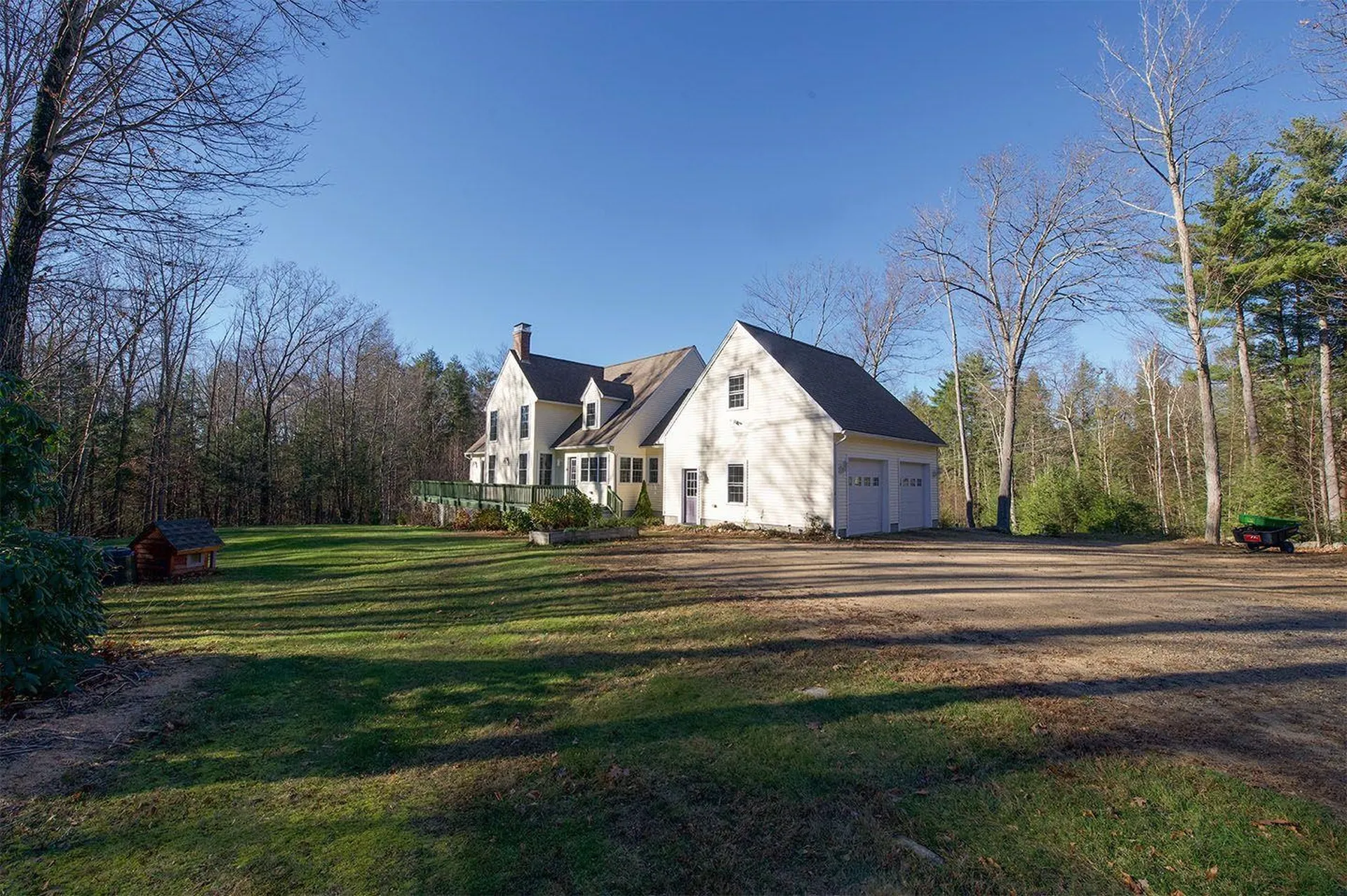 96 Harantis Lake Road Chester NH 03036