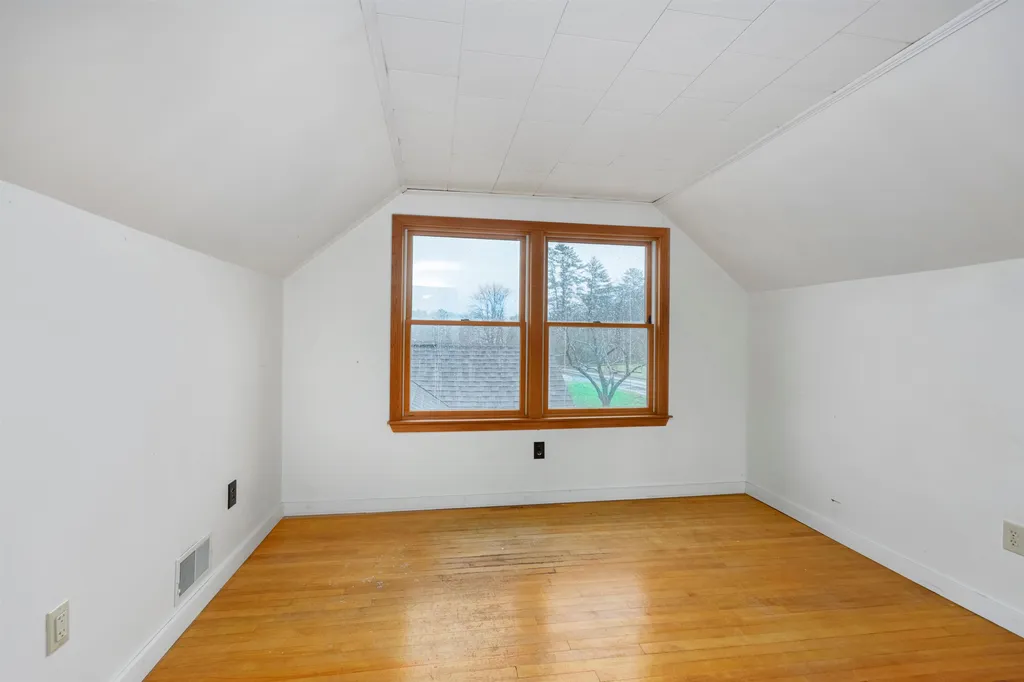 66 Black Hall Road Epsom NH 03234