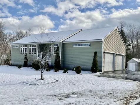155 Sargent Road Conway NH 03813