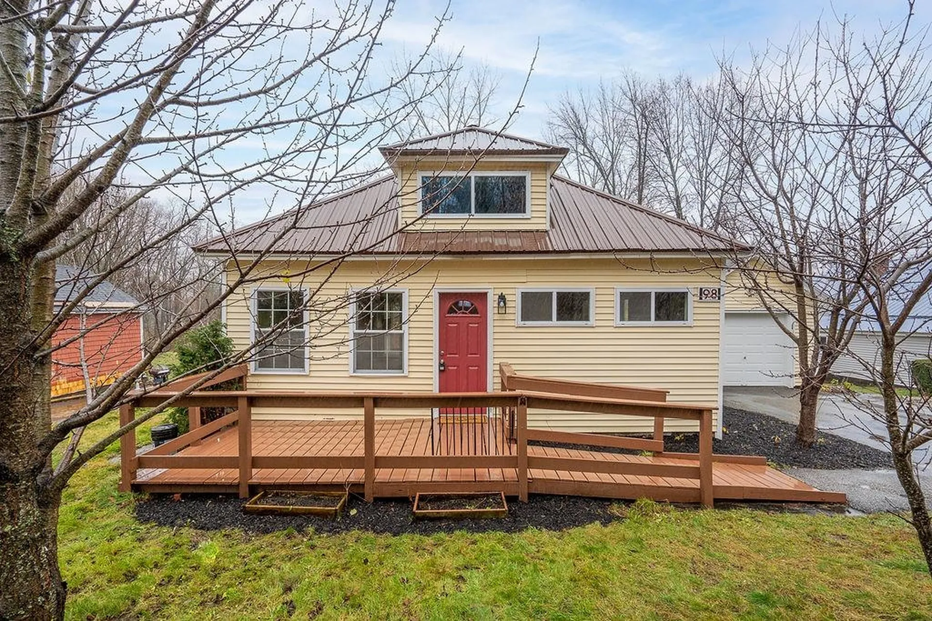 98 Mammoth Road Hooksett NH 03106