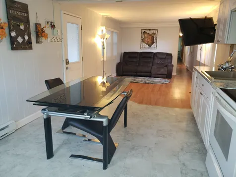 17 Bangor Street Nashua NH 03063