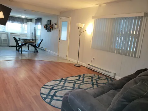 17 Bangor Street Nashua NH 03063