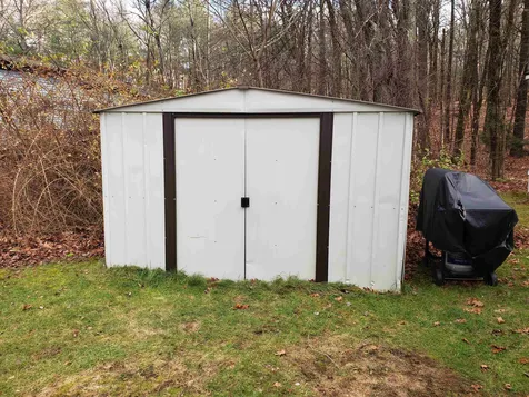 17 Bangor Street Nashua NH 03063