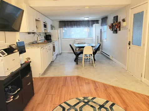 17 Bangor Street Nashua NH 03063