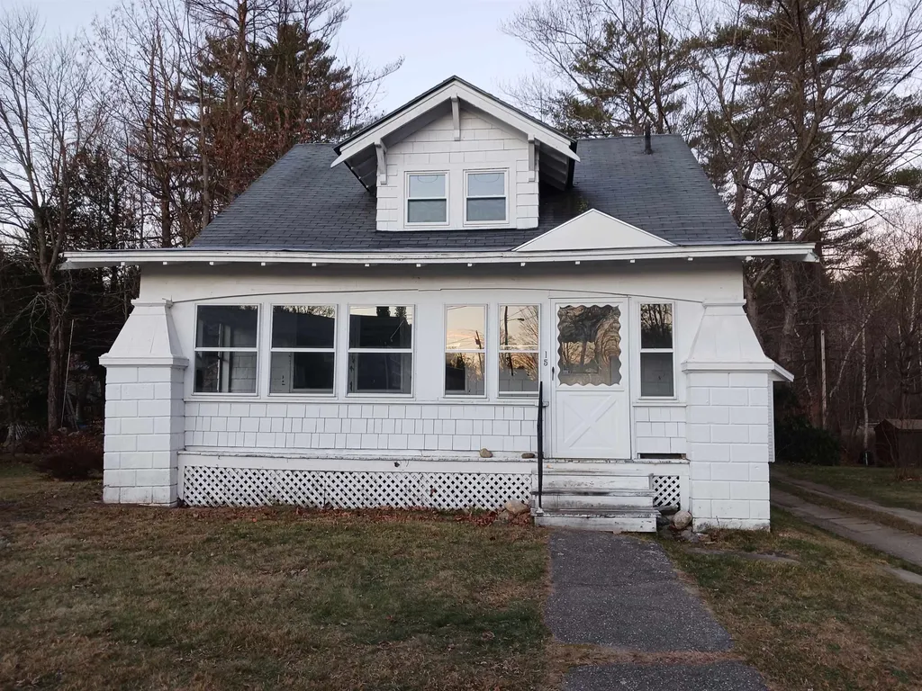 15 Broadway Street Plymouth NH 03264