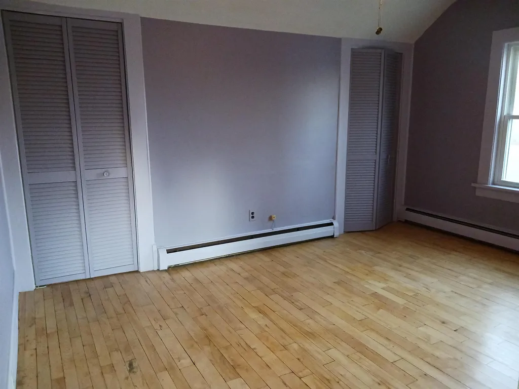 15 Broadway Street Plymouth NH 03264