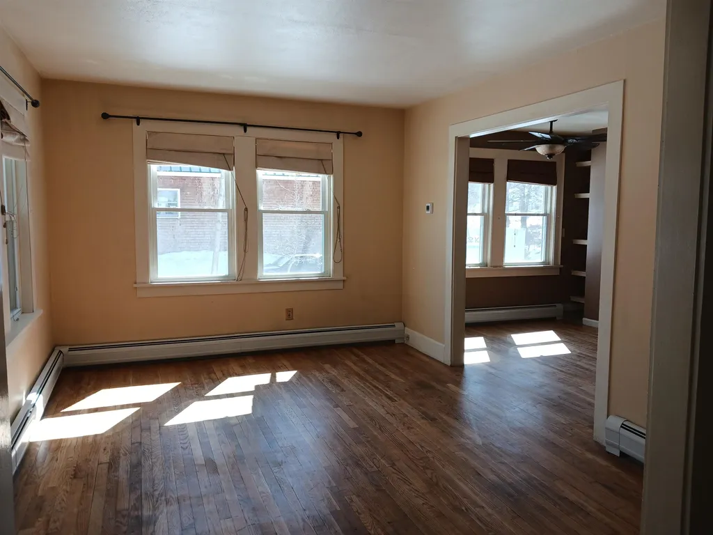 15 Broadway Street Plymouth NH 03264