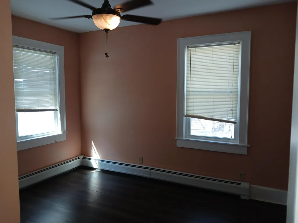 15 Broadway Street Plymouth NH 03264
