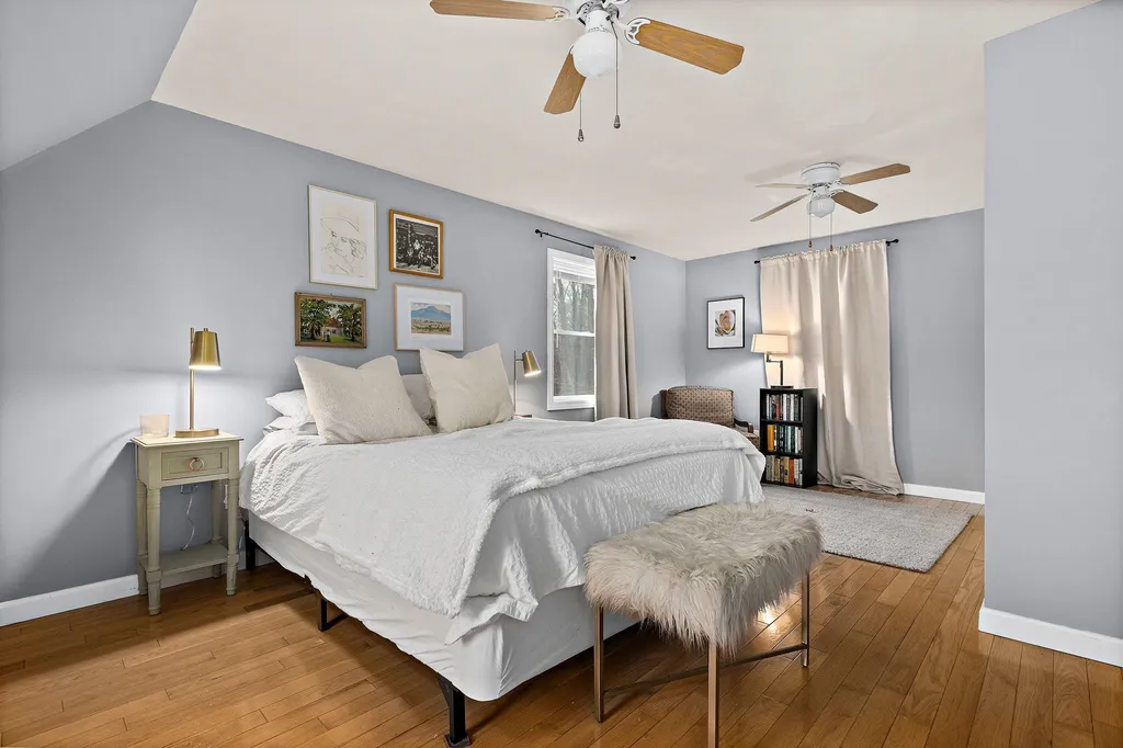 47 N Main Street Newton NH 03858
