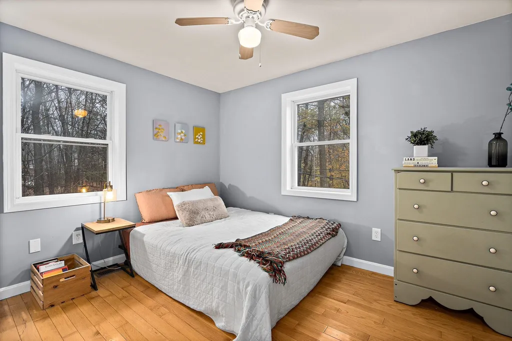 47 N Main Street Newton NH 03858
