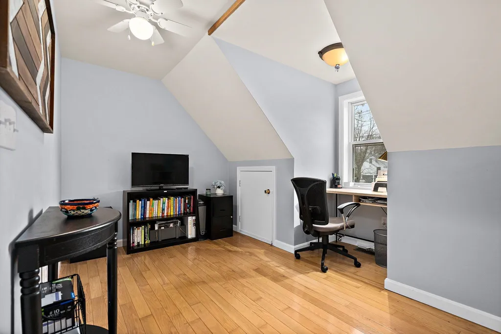 47 N Main Street Newton NH 03858