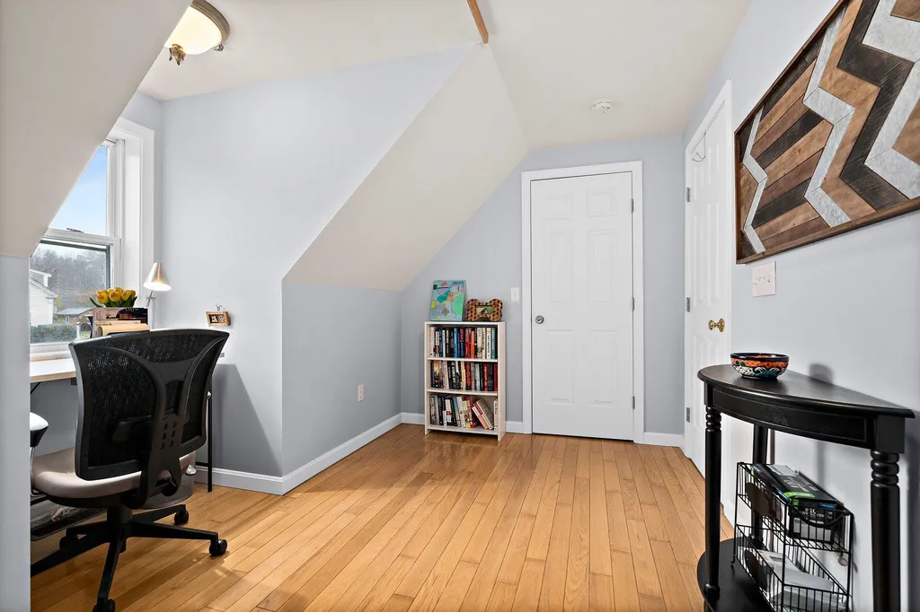 47 N Main Street Newton NH 03858