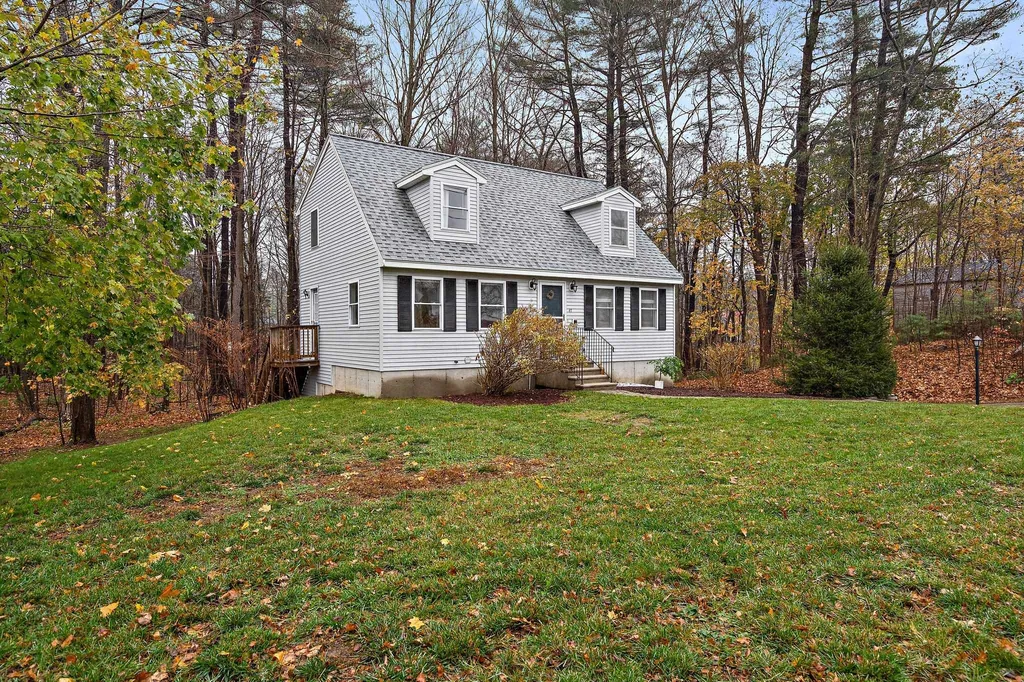 47 N Main Street Newton NH 03858