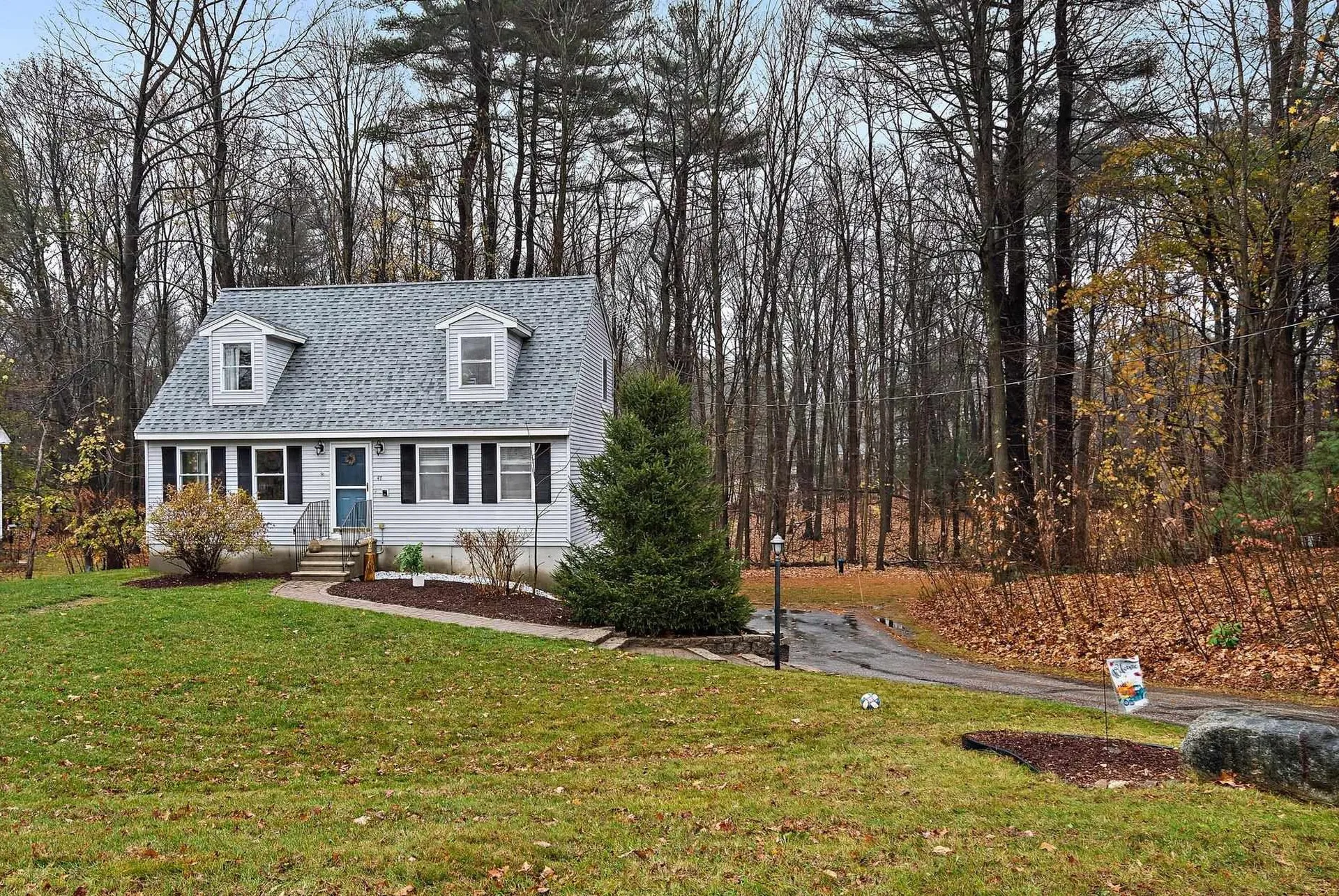 47 N Main Street Newton NH 03858