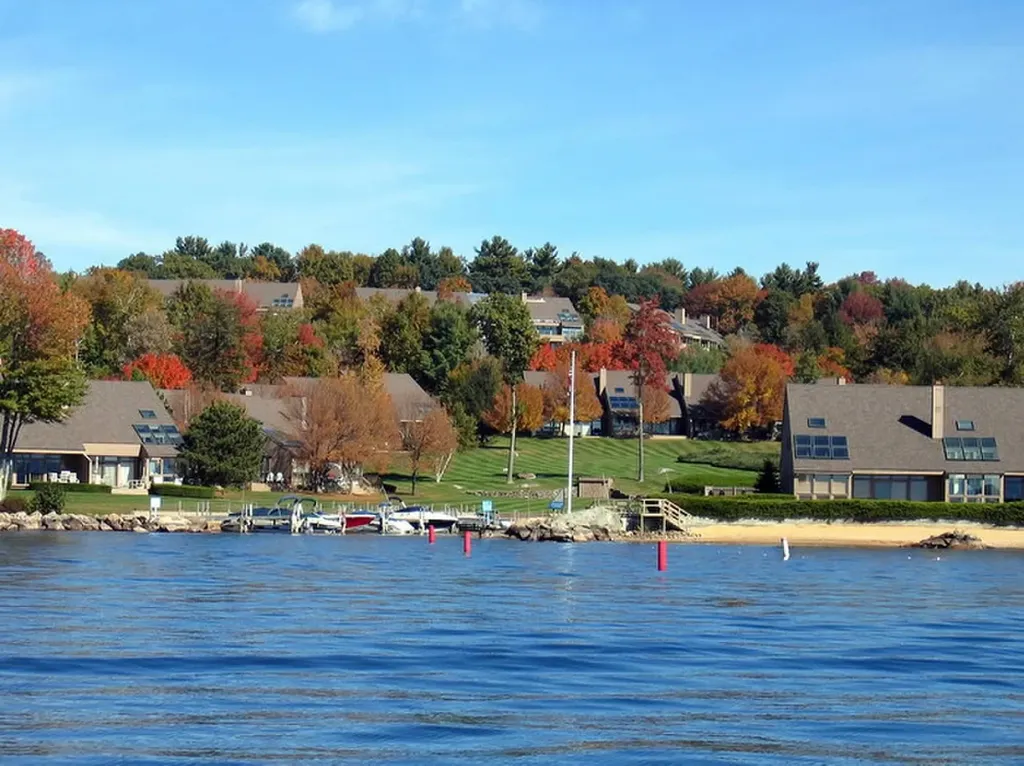 8 Topside Road Moultonborough NH 03254
