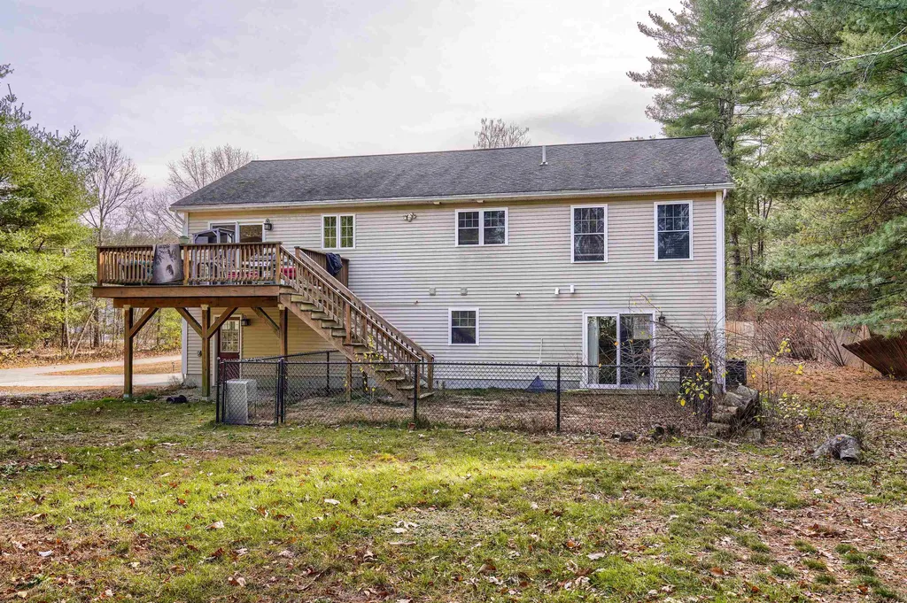 34 Bluff Street Salem NH 03079