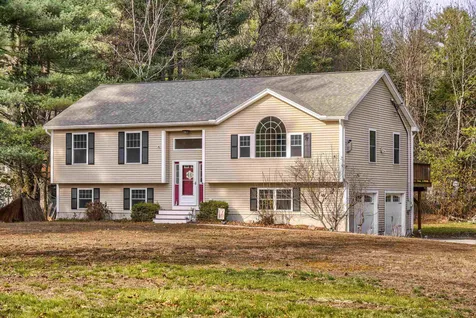 34 Bluff Street Salem NH 03079