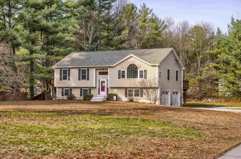 34 Bluff Street Salem NH 03079