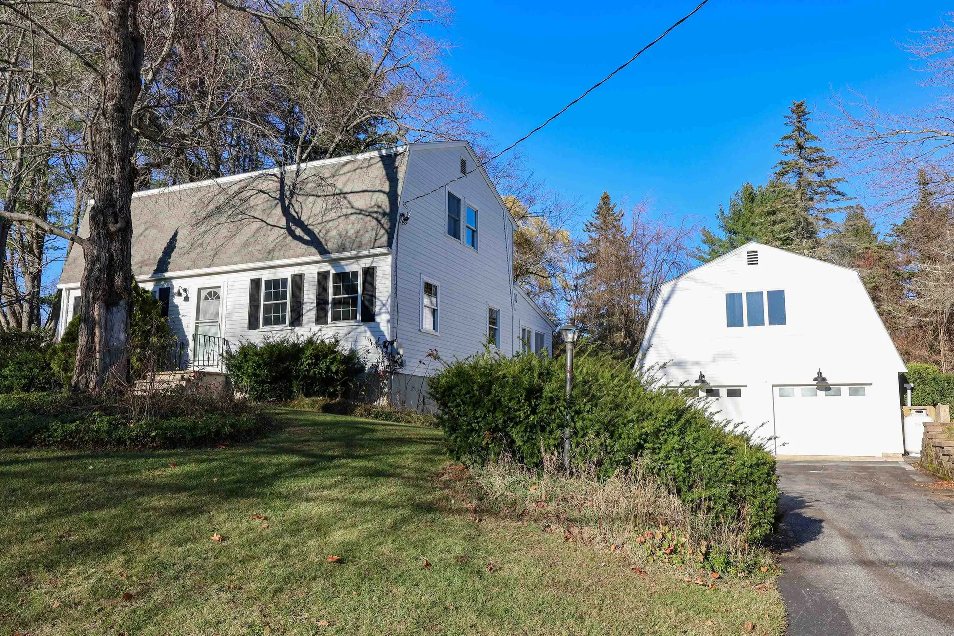 4 King George Drive Londonderry NH 03053