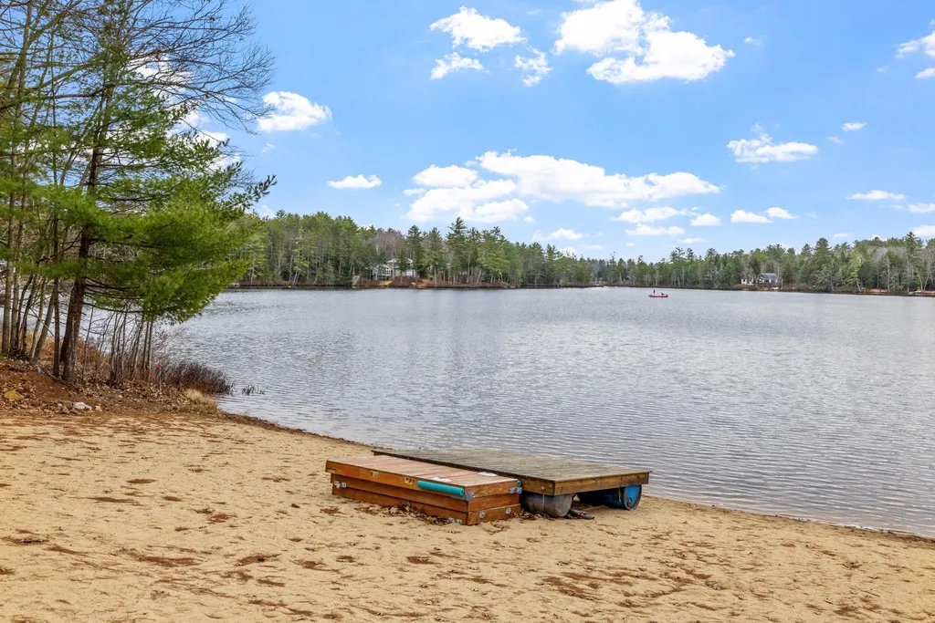 195 Pinnacle Ridge Road Meredith NH 03253
