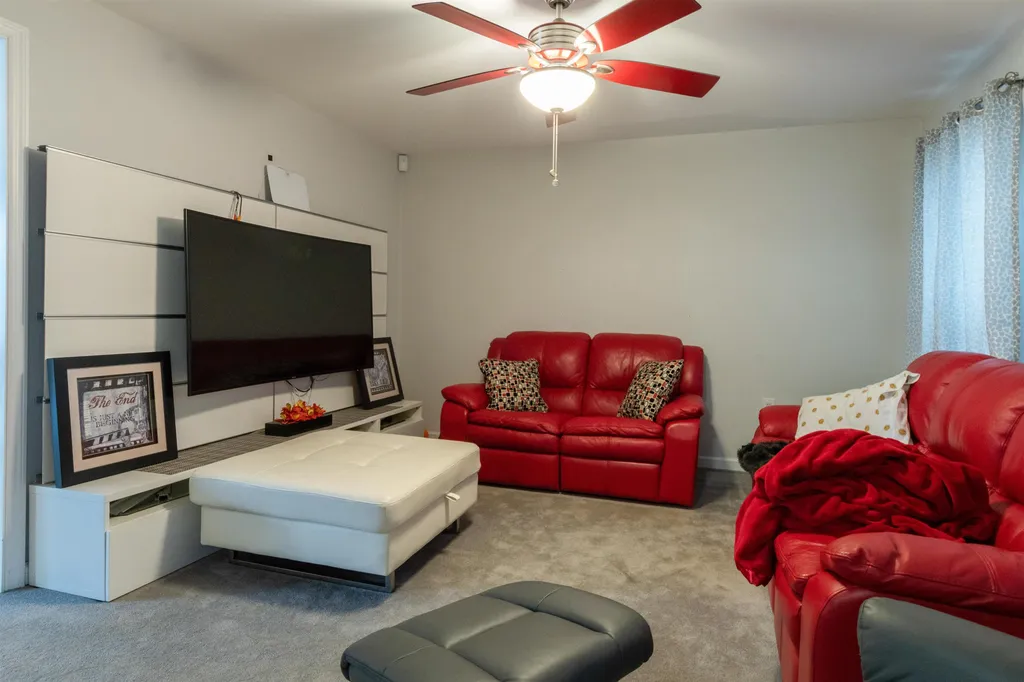 11 Fuller Lane Exeter NH 03833