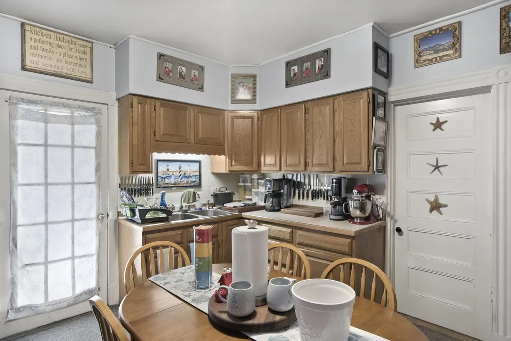 24 Highland Avenue Claremont NH 03743