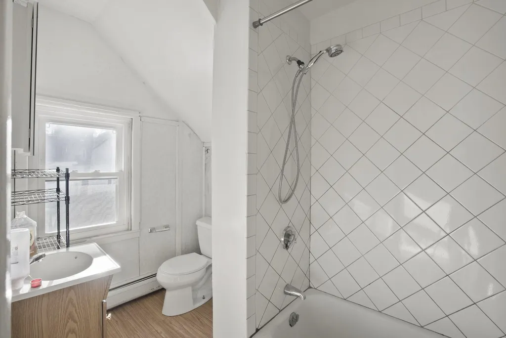 24 Highland Avenue Claremont NH 03743