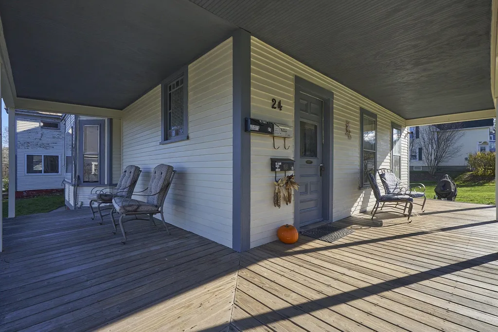 24 Highland Avenue Claremont NH 03743
