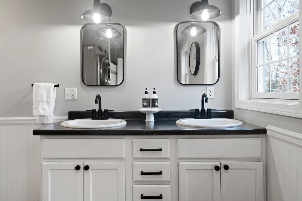 37 Saint Moritz Drive New Durham NH 03855